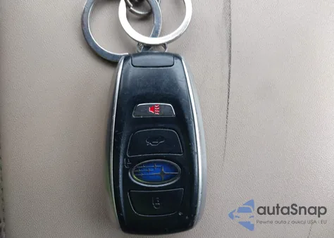 2016 Subaru Outback 2.5I Limited z USA, uszkodzony, nr VIN 4S4BSANC9G3235108